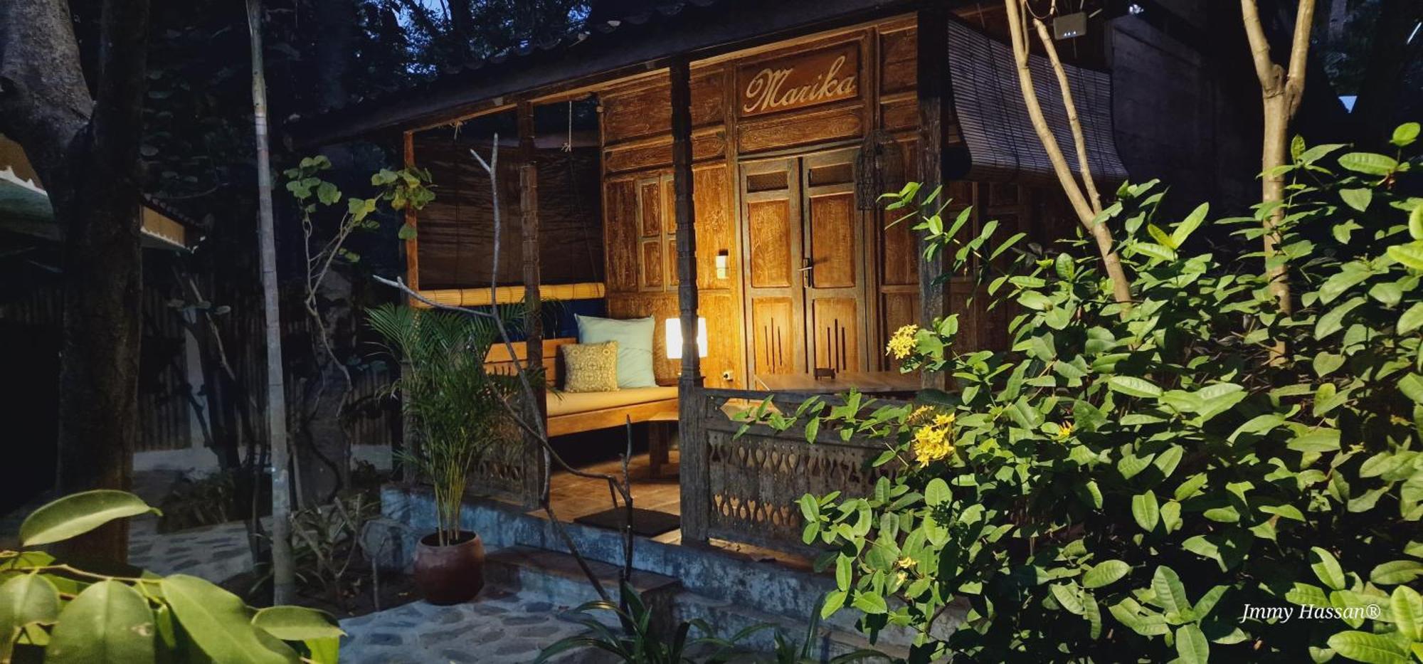 Villas Light House - Eco-Traditional Joglo Gili Trawangan Exterior photo