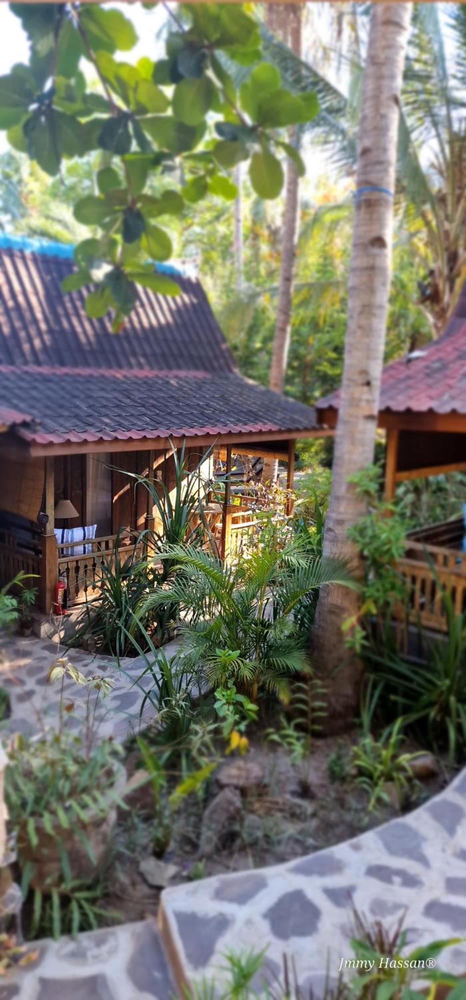 Villas Light House - Eco-Traditional Joglo Gili Trawangan Exterior photo