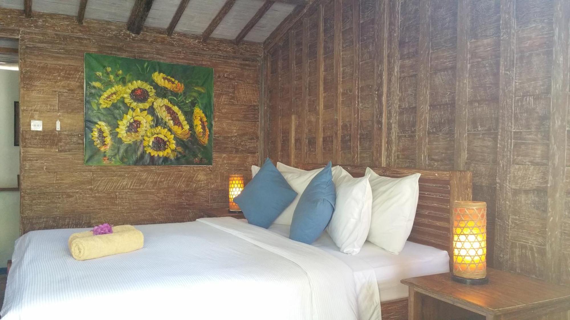 Villas Light House - Eco-Traditional Joglo Gili Trawangan Room photo